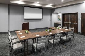 Professional meeting room at Courtyard By Marriott Houston Heights/I-10.