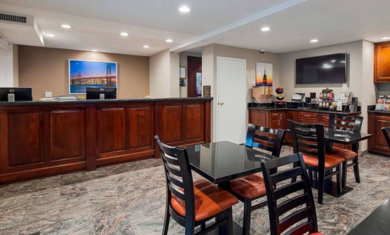 Dining area perfect for coworking at Best Western Fort Lee.