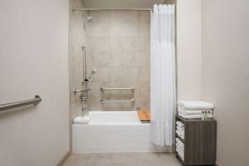 Private guest bathroom with shower at Hotel Caza.