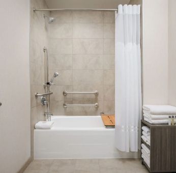 Private guest bathroom with shower at Hotel Caza.