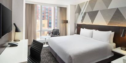 Day use room with natural light at Courtyard By Marriott Long Island City/New York Manhattan View.