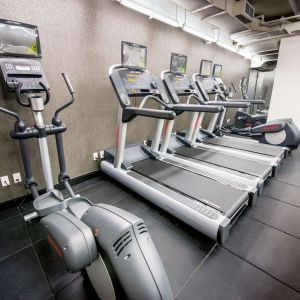 Well equipped fitness center at Beacon Hotel.