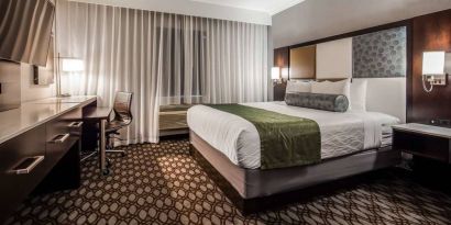 Best Western Premier NYC Gateway