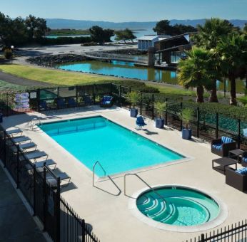 The Marina Inn On San Francisco Bay