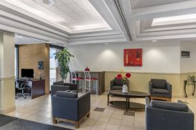 Quality Hotel & Suites Montreal East