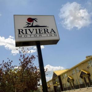 Riviera Motor Inn