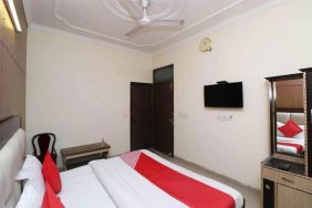 Airport Hotel Mayank Residency