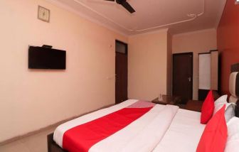 Airport Hotel Mayank Residency, New Delhi