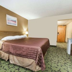 Travelodge By Wyndham Bloomington