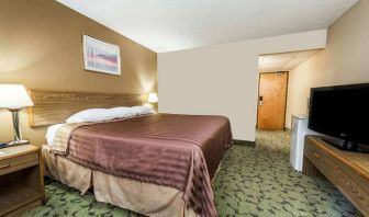 Travelodge By Wyndham Bloomington