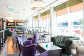 Lounge and coworking space at Hilton Garden Inn Glasgow City Centre.