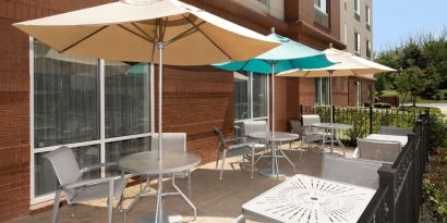 Lovely outdoor terrace area at Fairfield Inn & Suites by Marriott Baltimore BWI Airport.