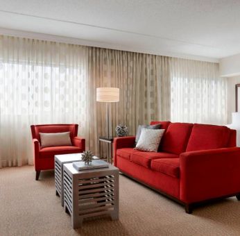 Renaissance Newark Airport Hotel