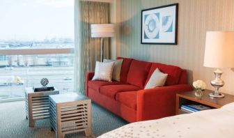 Renaissance Newark Airport Hotel