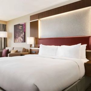 DoubleTree By Hilton Hotel Toronto Airport West