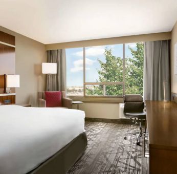 DoubleTree By Hilton Hotel Toronto Airport West