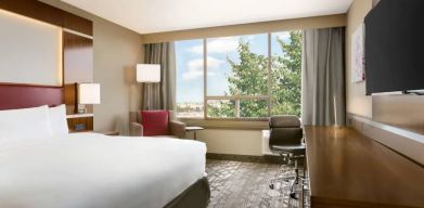 DoubleTree By Hilton Hotel Toronto Airport West