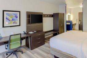 Holiday Inn Express Newberg - Wine Country