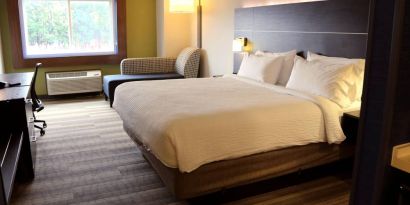 Holiday Inn Express Newberg - Wine Country