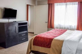 Norwood Inn And Suites Columbus