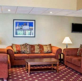 Norwood Inn And Suites Columbus