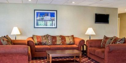 Norwood Inn And Suites Columbus