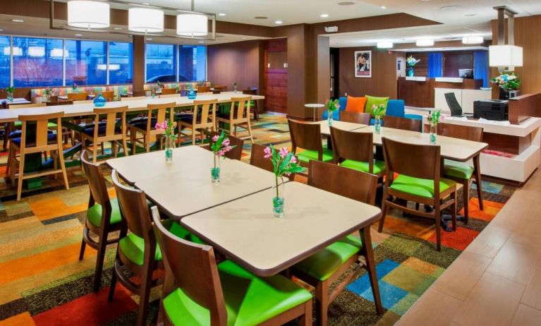 Coworking and dining area at Fairfield Inn East Rutherford Meadowlands.