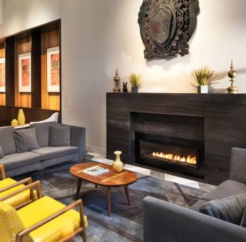 Lobby and coworking space with fire place at Le Méridien Columbus, The Joseph.