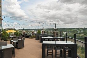 Courtyard By Marriott Edmonton Downtown