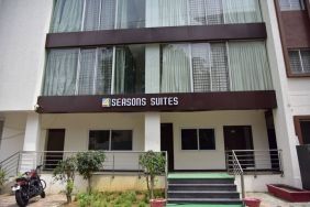 4 Seasons Suites