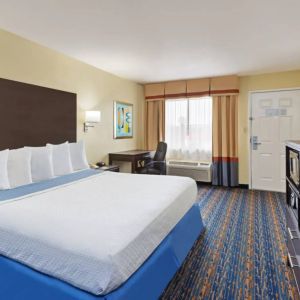 Days Inn By Wyndham San Antonio Northwest/Seaworld