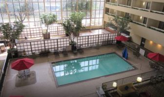 Atrium Hotel & Suites