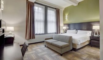 Staybridge Suites Baltimore - Inner Harbor