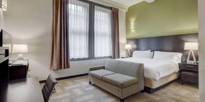 Staybridge Suites Baltimore - Inner Harbor