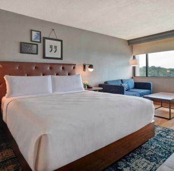 Four Points By Sheraton Boston-Newton