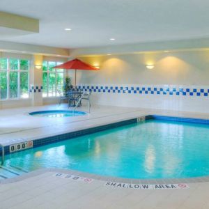 Relaxing indoor pool at Hilton Garden Inn Toronto/Burlington.