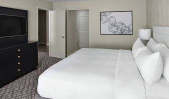 DoubleTree Suites By Hilton Hotel Charlotte - SouthPark