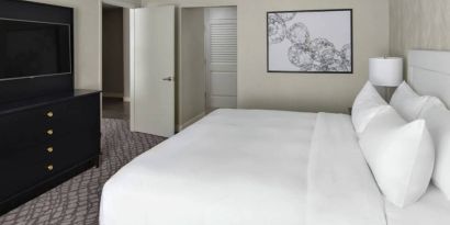 DoubleTree Suites By Hilton Hotel Charlotte - SouthPark