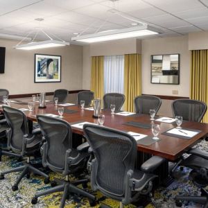 DoubleTree Suites By Hilton Hotel Charlotte - SouthPark