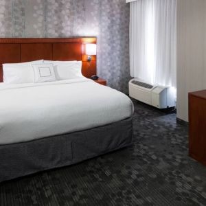 Courtyard By Marriott Santa Clarita Valencia