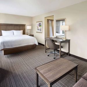 Hampton Inn & Suites Alexandria