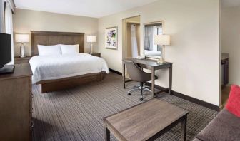 Hampton Inn & Suites Alexandria