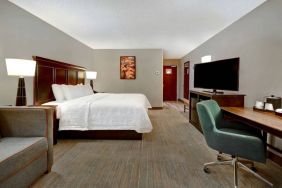 Hampton Inn & Suites Alexandria