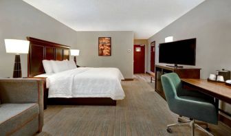 Hampton Inn & Suites Alexandria