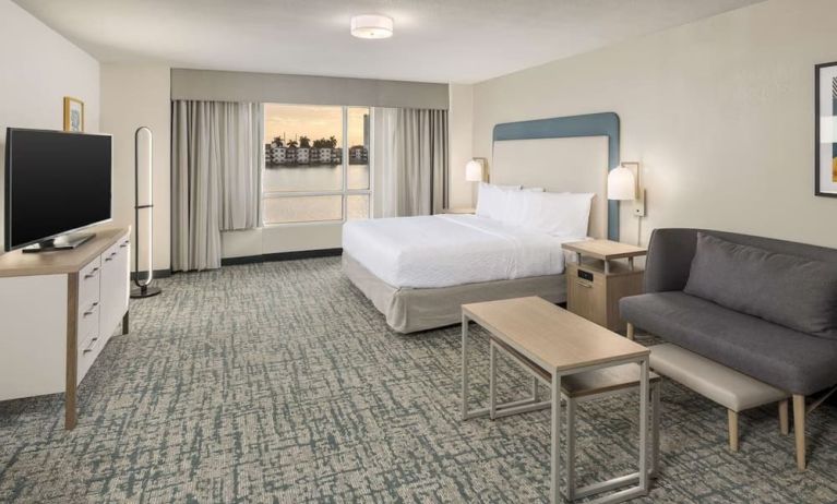 Homewood Suites By Hilton Miami Airport-Blue Lagoon, Miami