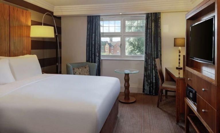 King bed with TV at DoubleTree By Hilton Stratford-upon-Avon.