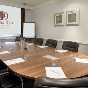 Professional meeting room at DoubleTree By Hilton Stratford-upon-Avon.