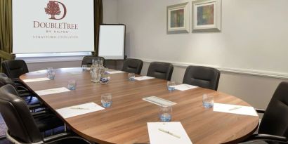 Professional meeting room at DoubleTree By Hilton Stratford-upon-Avon.