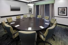 Professional meeting room at Hampton Inn & Suites Gainesville-Downtown.