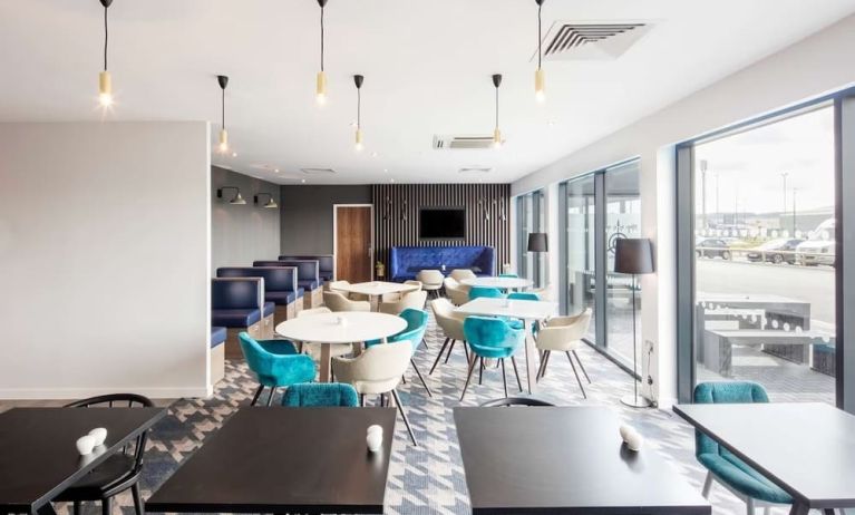 Dining and coworking space at Hampton By Hilton Humberside Airport.